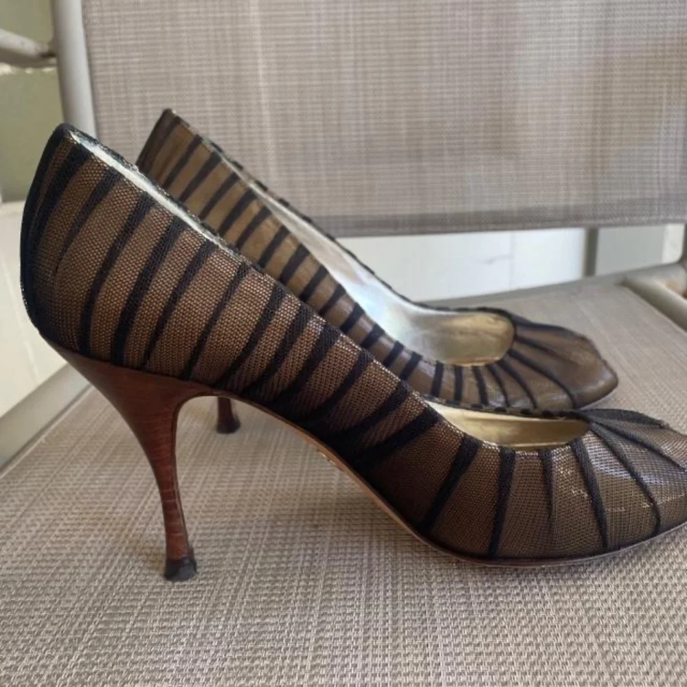 DOLCE & GABBANA Black Mesh Heels EUC - Picture 4 of 11